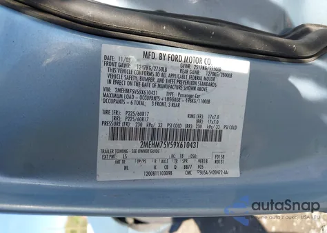 2009 Mercury Grand Marquis Ls (Fleet Only) from USA, damaged, VIN 2MEHM75V59X610431